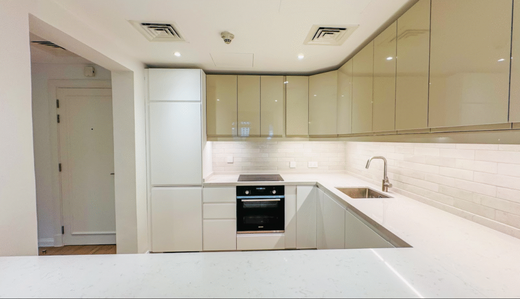 apartment renovation in Mirador